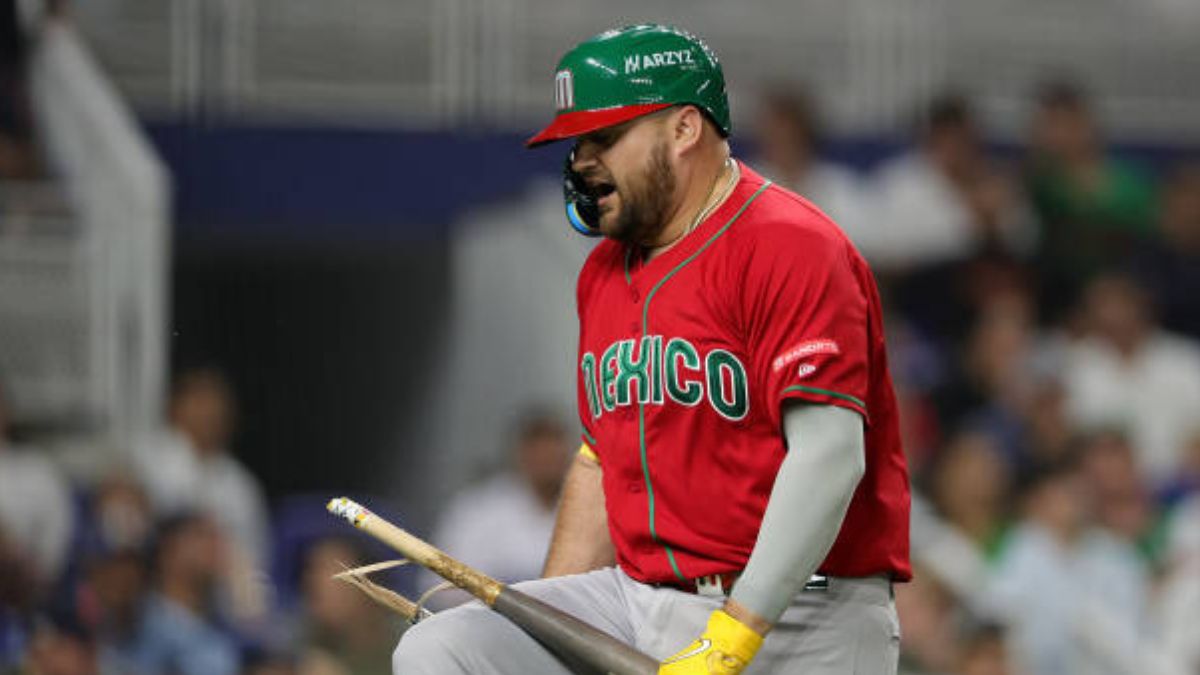 Rowdy Tellez Placed on Injured List by Milwaukee Brewers